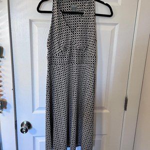 Ann Taylor, Black and White Print, Empire Waist V-neck Midi Tank Dress, 6